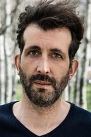 Martin Langenbeck dans le rôle de Dr. Willbach