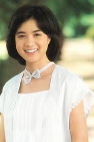 桂木文 dans le rôle de Mom