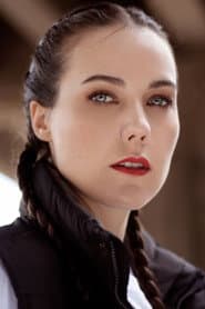 Taylor Reid في دور Clara Gibson