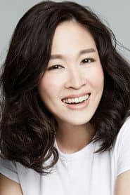 Mayjune Tan في دور Shan