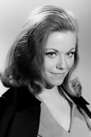 May Heatherly as Alicia Rennick