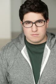 Matthew Joel Kranyak dans le rôle de Merle