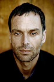Rudolf Martin dans le rôle de Self