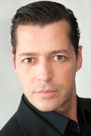Joseph Di Mambro في دور Lloyd Ludlow
