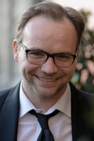 Thomas Stipsits في دور Baumschlager