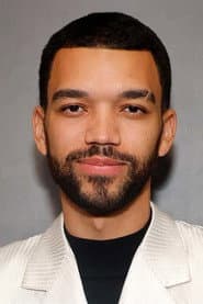 جاستيس سميث في دور Justin / A