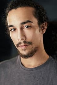 Simon Howard في دور Skribz