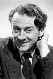 Cyril Cusack في دور Lord Castlewelland