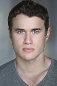 Ian Nelson في دور Dylan