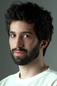 Mateus Ribeiro as Sandro