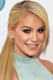 Gigi Lazzarato dans le rôle de Director (as Gigi Gorgeous)