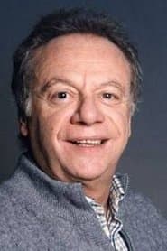 Johnny Dorelli dans le rôle de Marco Antonioli (segment "La visita")