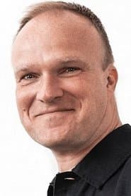 Troels Thorsen في دور Bent