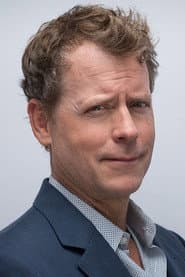 Greg Kinnear as Roy Bullock