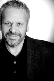 Larry Weinstein dans le rôle de Narrator