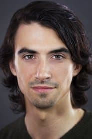 Harry Aspinwall dans le rôle de Lukas Lodder