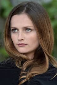 Diana Rudychenko في دور Macha