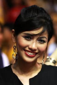 Nica Naval as Kato's Girlfriend
