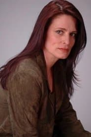 Leslie Wing في دور Gwen Rogers