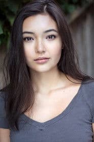 Alexa Barajas dans le rôle de Young Store Clerk