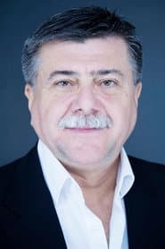 Halil Balkanlar as Hikmet