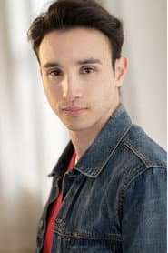 Hassen Kacem dans le rôle de Logan