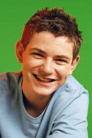 Lewis McKenzie dans le rôle de Jimmy Grimble