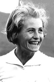 Ulla Olsson في دور Self - Längdhopp (archive footage)