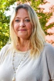 Vera Van Dooren في دور Ma Holleeder