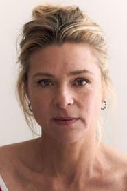 Sophie Cattani dans le rôle de Julie Martino