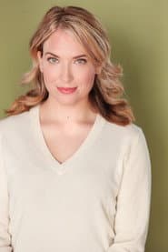 Alyssa Thordarson dans le rôle de Jo