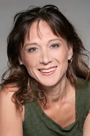 Helen Buday في دور Savannah Nix
