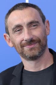 Antonio Manetti dans le rôle de Alieno #3 (segment "Arrivano i nostri")