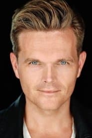 Greg Kriek في دور Kobus