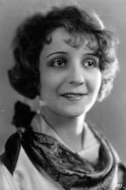 Betty Jewel في دور Hattie Potash