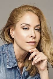 Júlia Almeida dans le rôle de Luísa