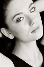 Anna B. Shaffer dans le rôle de Officer 3