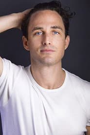 Chase Conner as Lee Darcy
