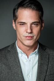 PJ Lazic في دور Jay (segment "Gold")