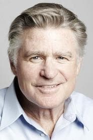 Treat Williams في دور Dr. David Henning