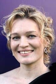 Viktoriya Tolstoganova as Irina