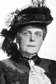 Wanda Jarszewska as Woman at the hotel