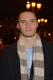 Ymanol Perset as Vincent Miles