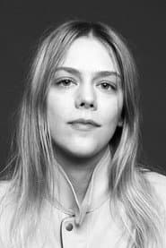 Helene Bergsholm dans le rôle de Sara