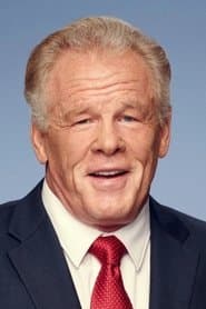 نيك نولتي في دور Ray Hicks