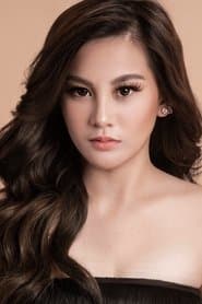 Cloe Barreto as Mina