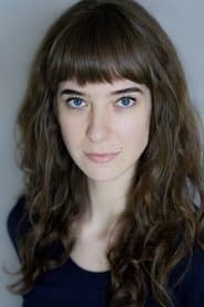 Madeleine Sims-Fewer dans le rôle de Miriam