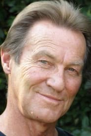 Graham Clarke dans le rôle de Scott Devers