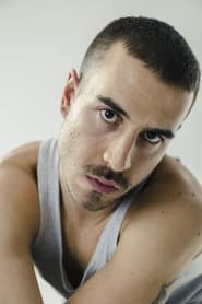Carlos Cábalas dans le rôle de Álex