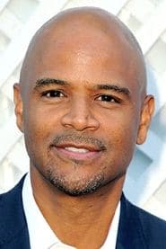 Dondré Whitfield في دور Skillet